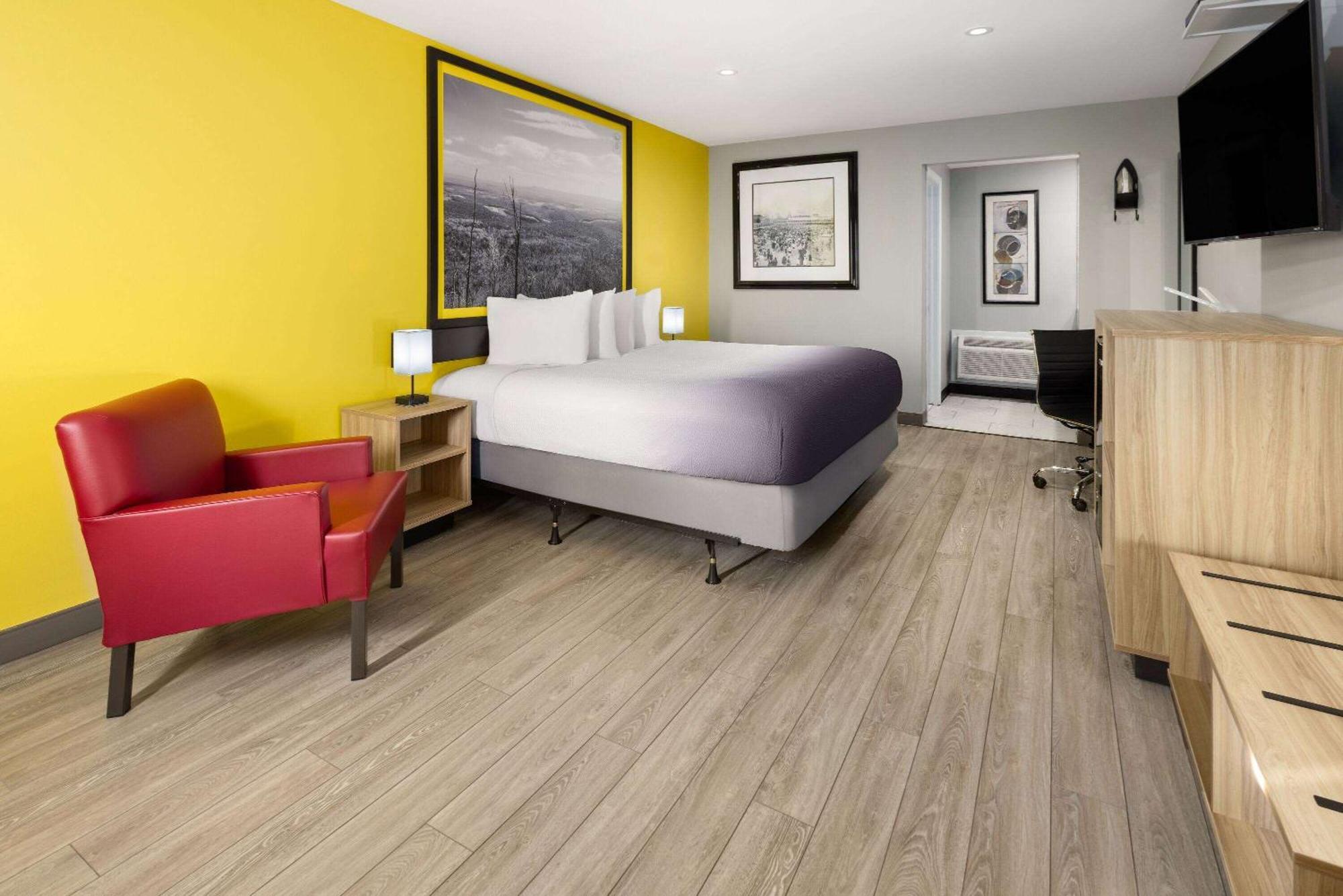 Super 8 By Wyndham Hazleton Motel Ngoại thất bức ảnh