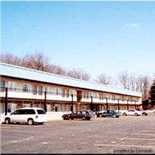 Super 8 By Wyndham Hazleton Motel Ngoại thất bức ảnh