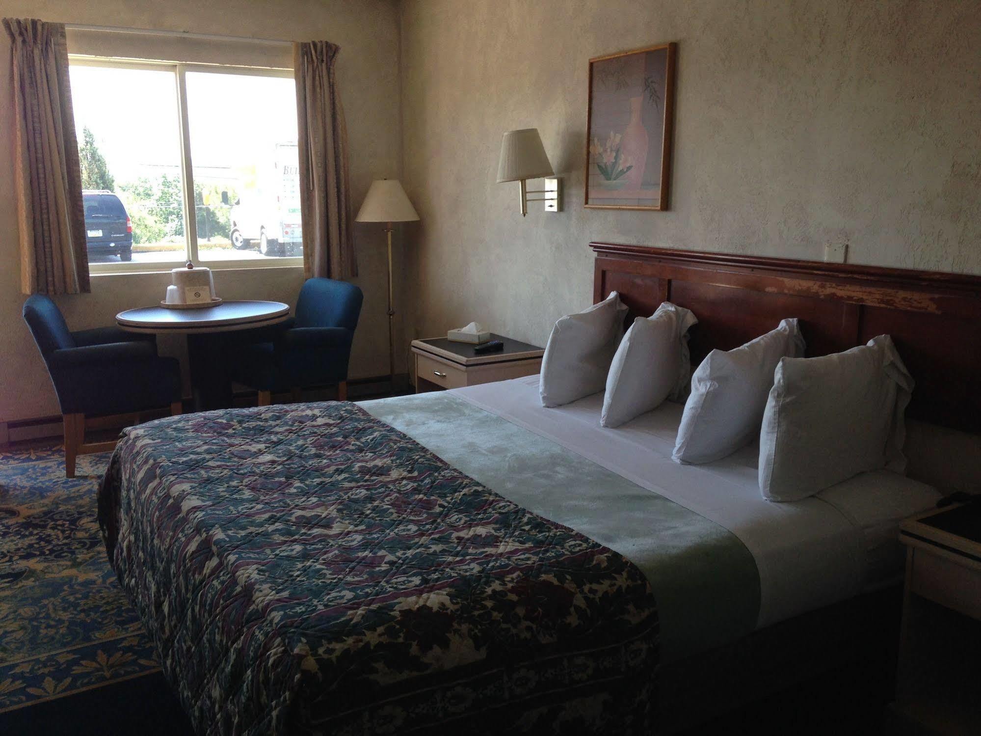Super 8 By Wyndham Hazleton Motel Ngoại thất bức ảnh